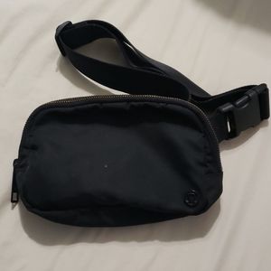 LULULEMON fanny pack
